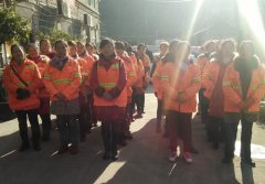 雅安环卫工人们：辛苦了，愿这个冬天温